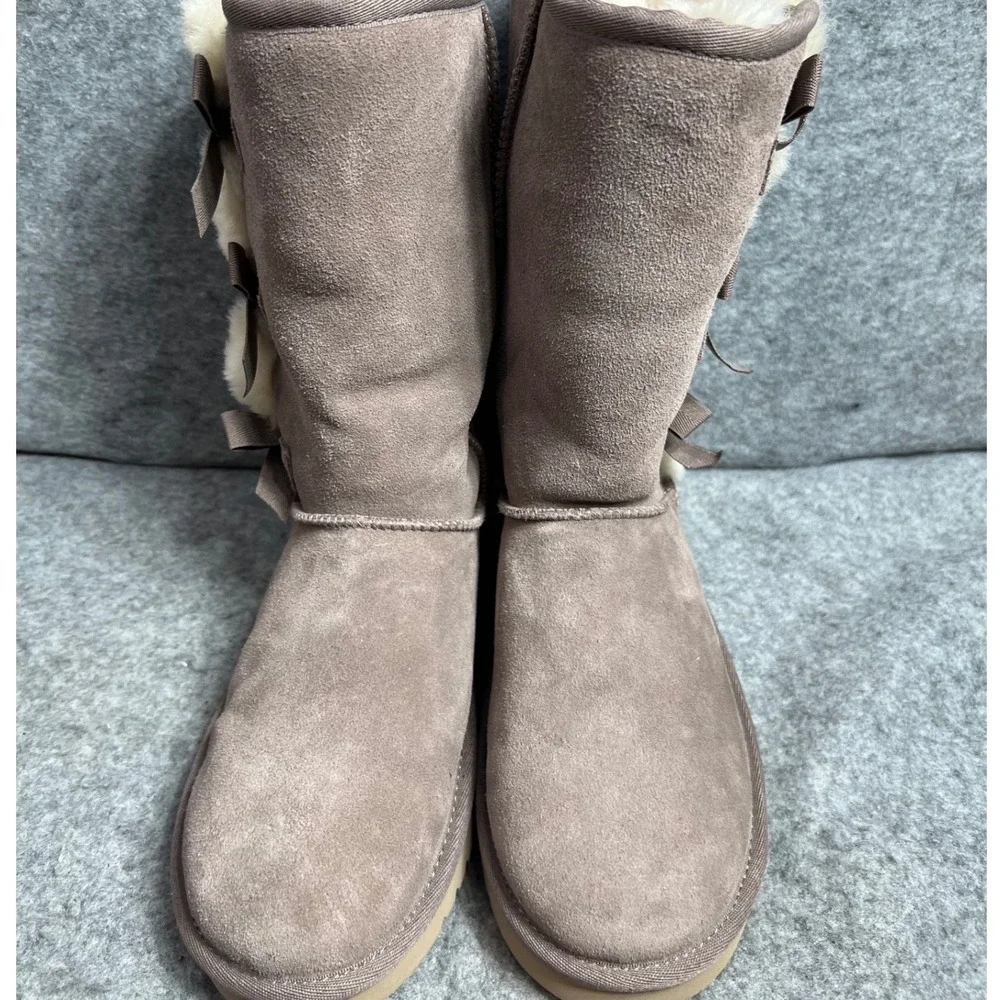 Koolaburra by UGG Victoria Tall Boots Taupe Suede Triple Bow Winter Womens Sz 6
